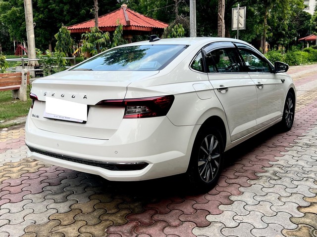 Second-hand 2022 Skoda Slavia 1.0 TSI Style BSVI for sale in New Delhi-4