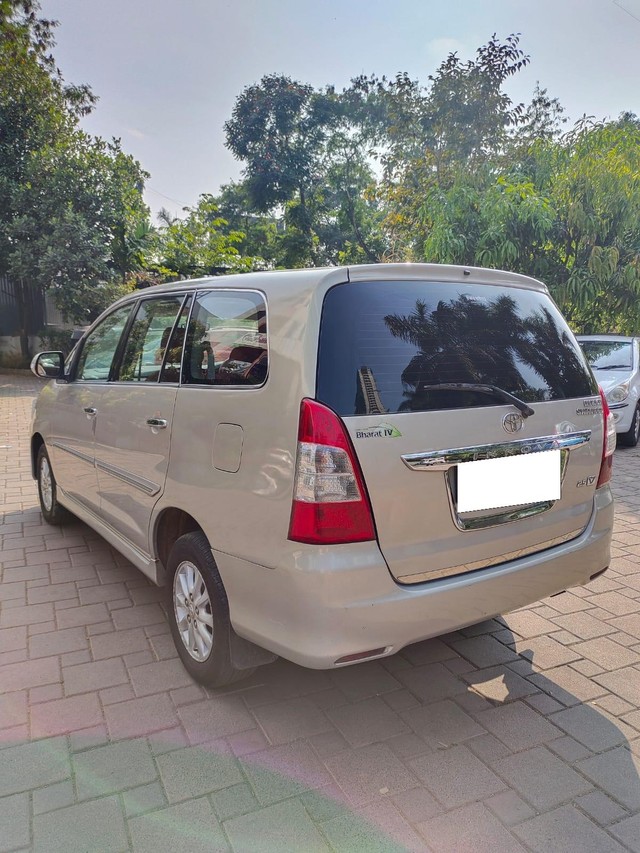 Second-hand 2012 Toyota Innova 2.5 G1 BSIV for sale in Pune-12
