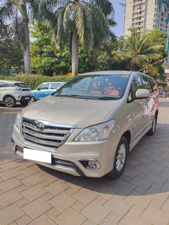 Second-hand 2012 Toyota Innova 2.5 G1 BSIV for sale in Pune-2
