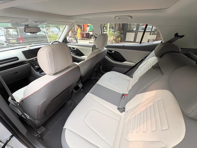 Second-hand 2025 Hyundai Creta SX Premium iVT for sale in Thane-16