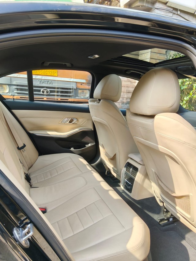 Second-hand 2020 BMW 3 Series 330i M Sport for sale in New Delhi-1