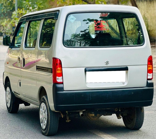 Second-hand 2024 Maruti Eeco 5 Seater AC CNG for sale in New Delhi-7