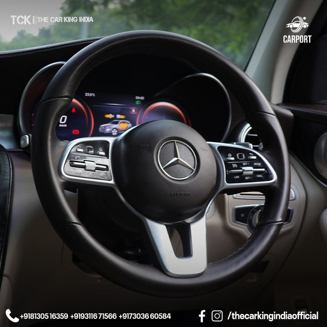 Second-hand 2022 Mercedes-Benz GLC 200 for sale in New Delhi-6