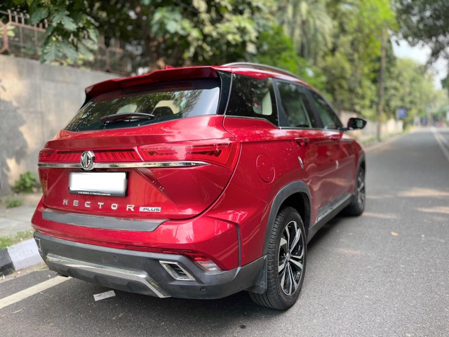 Second-hand 2024 MG Hector Plus Sharp Pro CVT 2023-2025 for sale in New Delhi-10