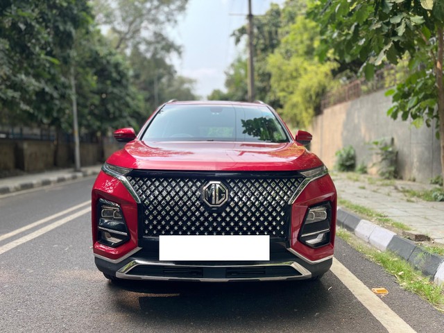 Second-hand 2024 MG Hector Plus Sharp Pro CVT 2023-2025 for sale in New Delhi-5
