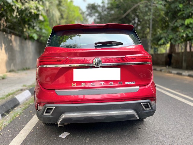 Second-hand 2024 MG Hector Plus Sharp Pro CVT 2023-2025 for sale in New Delhi-2