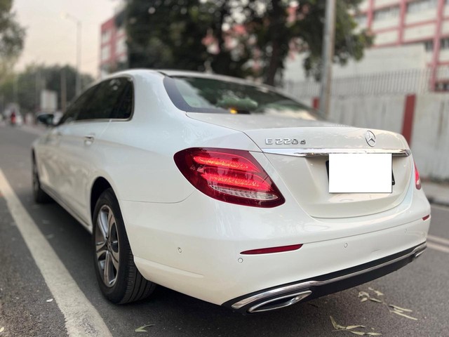 Second-hand 2018 Mercedes-Benz E-Class Expression E 220 d BSIV for sale in New Delhi-7