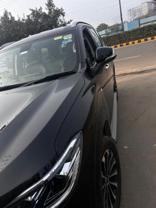 Second-hand 2022 MG Gloster Super 7-Str for sale in Gurgaon-2