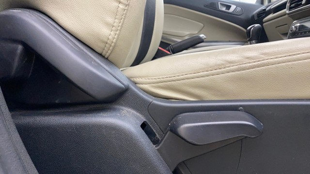 Second-hand 2020 Ford Ecosport 1.5 Diesel Titanium BSIV for sale in Hyderabad-18