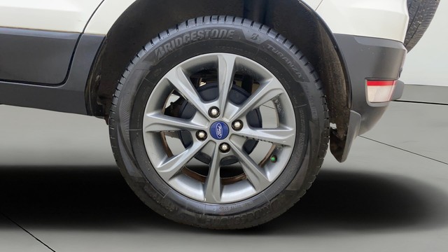 Second-hand 2020 Ford Ecosport 1.5 Diesel Titanium BSIV for sale in Hyderabad-27