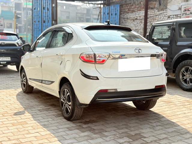 Second-hand 2023 Tata Tigor XZ Plus CNG for sale in Agra-6