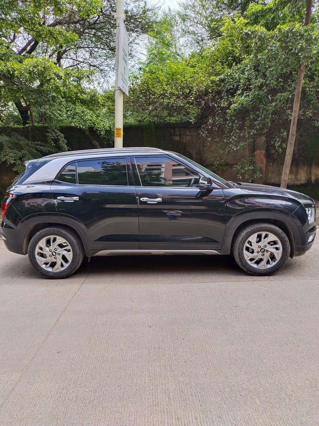 Second-hand 2023 Hyundai Creta SX Diesel for sale in Pune-1