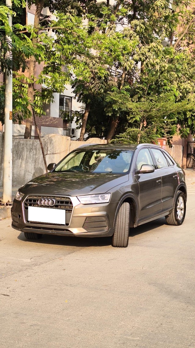 Second-hand 2015 Audi Q3 35 TDI Quattro Premium for sale in Pune-5