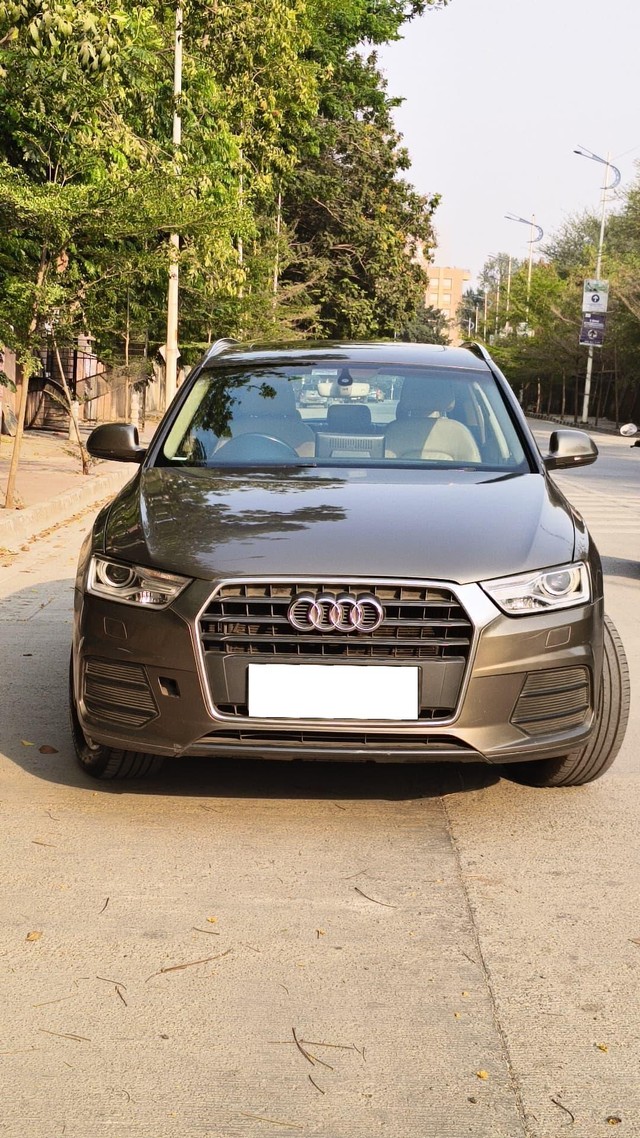 Second-hand 2015 Audi Q3 35 TDI Quattro Premium for sale in Pune-8