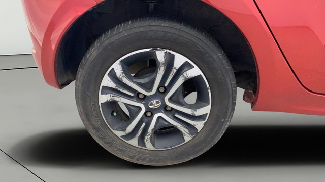 Second-hand 2019 Tata Tiago XZA for sale in Kochi-24