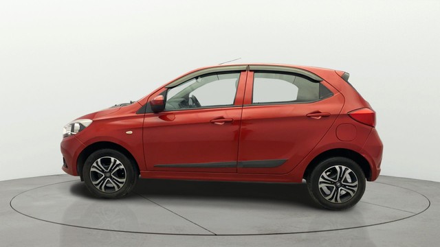 Second-hand 2019 Tata Tiago XZA for sale in Kochi-5