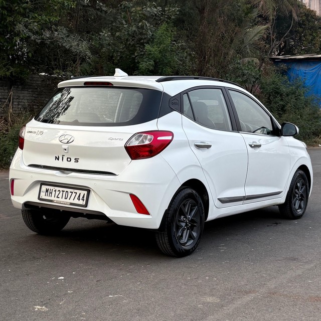 Second-hand 2021 Hyundai Grand i10 Nios Sportz CNG for sale in Pune-9
