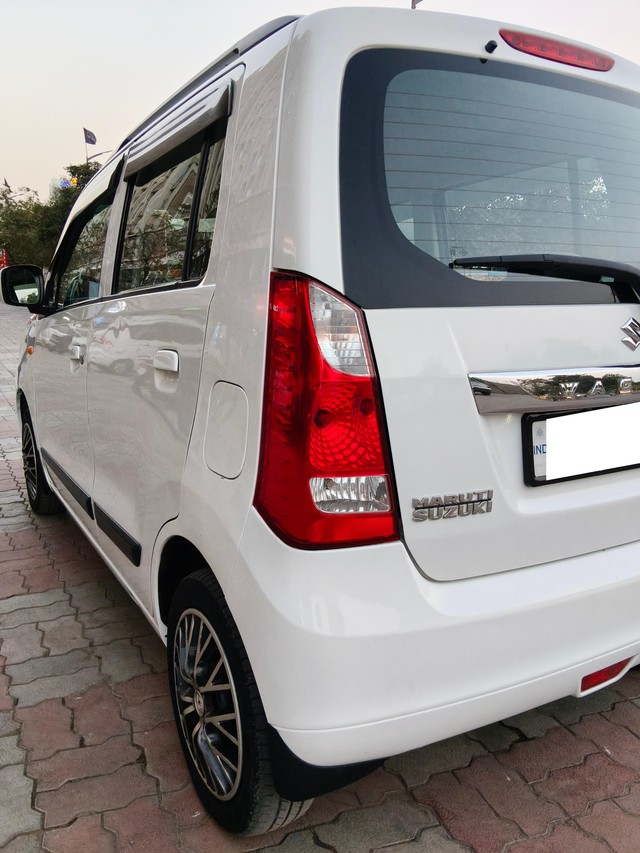 Second-hand 2016 Maruti Wagon R LXI BS IV for sale in Rajkot-7