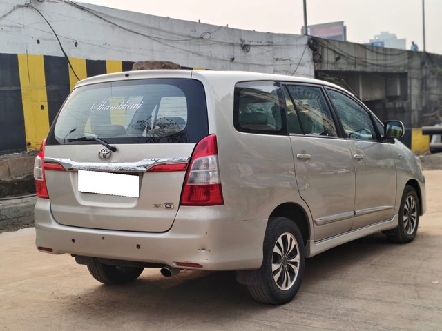 Second-hand 2014 Toyota Innova 2.5 G (Diesel) 8 Seater for sale in Mumbai-8