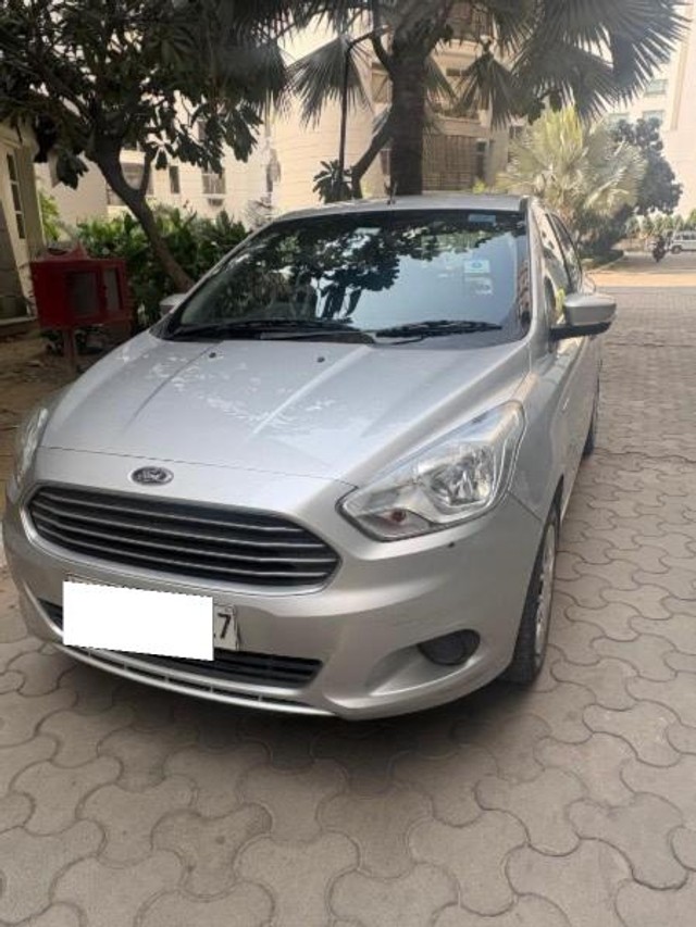 Second-hand 2016 Ford Figo 1.2P Trend MT for sale in Lucknow-2