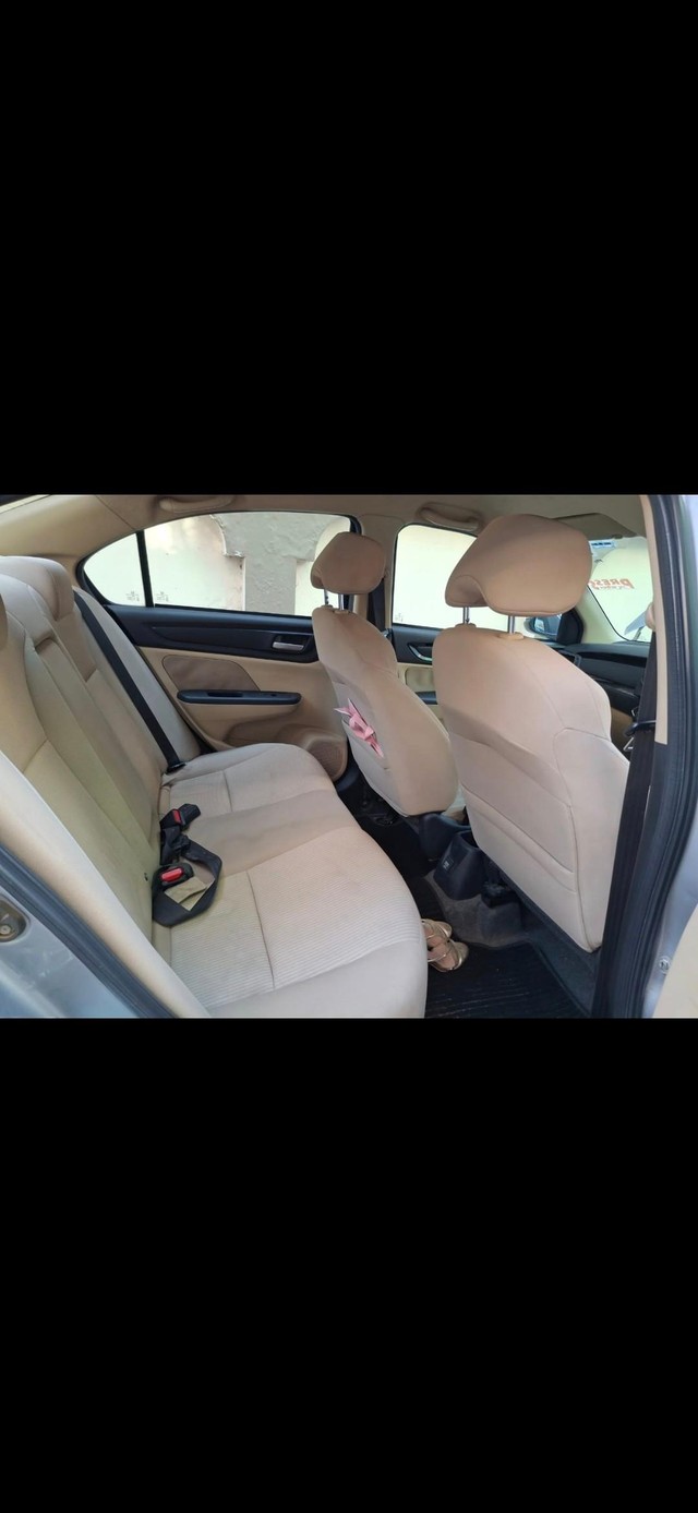 Second-hand 2018 Honda Amaze V Petrol BSIV for sale in New Delhi-2