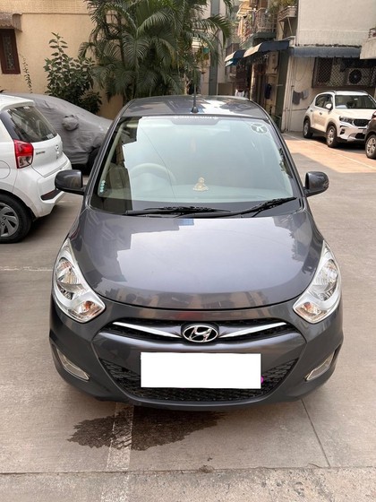 Second-hand 2016 Hyundai i10 Sportz 1.1L for sale in New Delhi