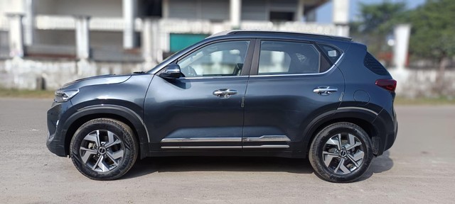 Second-hand 2022 Kia Sonet HTX Diesel BSVI for sale in Noida-4