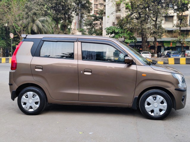 Second-hand 2023 Maruti Wagon R VXI CNG for sale in Mumbai-1