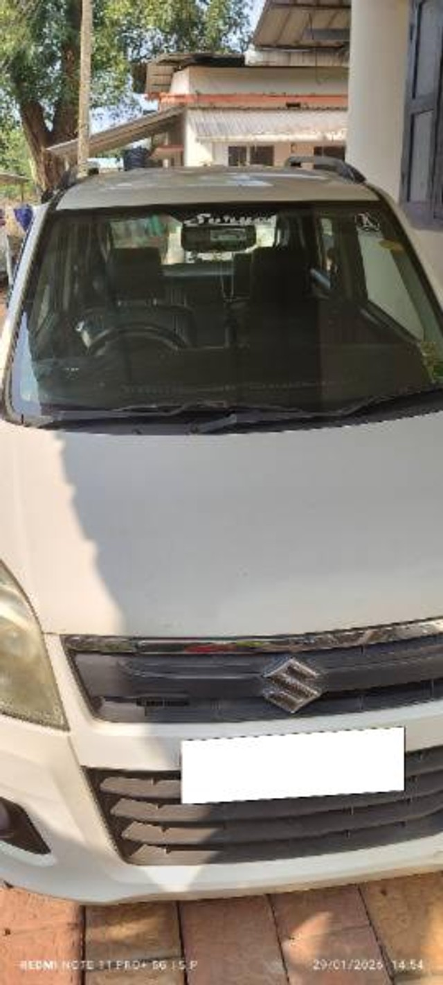 Second-hand 2014 Maruti Suzuki Wagon R VXI BS IV for sale in Kanhangad-5