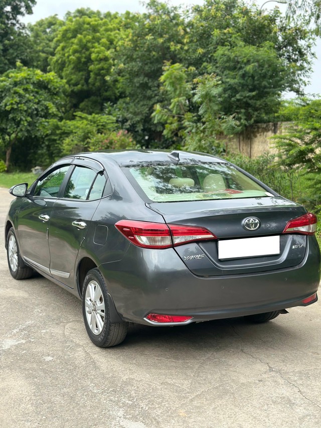 Second-hand 2018 Toyota Yaris G CVT BSIV for sale in New Delhi-8