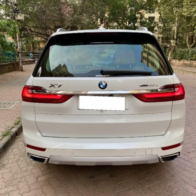 Second-hand 2022 BMW X7 xDrive30d DPE Signature for sale in Mumbai-2