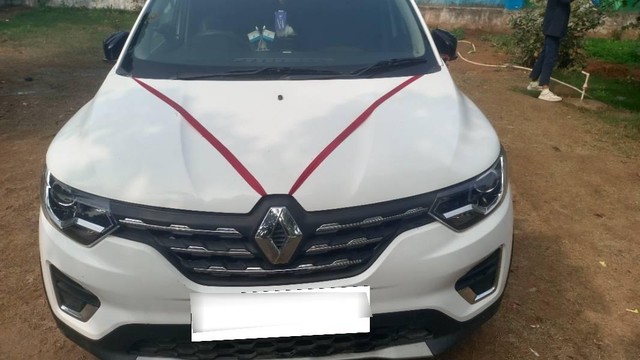 Second-hand 2023 Renault Triber RXZ for sale in Alwar-5