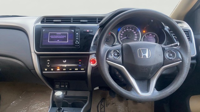 Second-hand 2018 Honda City i-VTEC V for sale in Jaipur-12