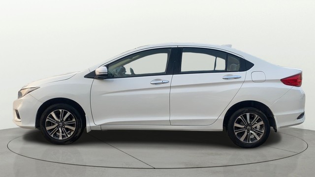 Second-hand 2018 Honda City i-VTEC V for sale in Jaipur-5