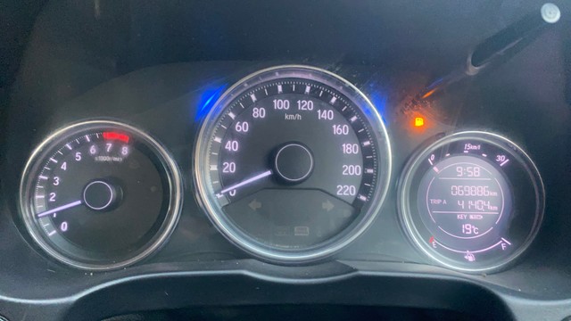 Second-hand 2018 Honda City i-VTEC V for sale in Jaipur-11