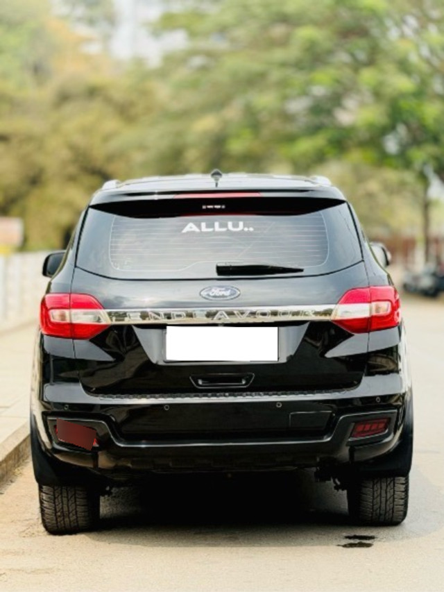 Second-hand 2020 Ford Endeavour Titanium 4X2 for sale in Nashik-2