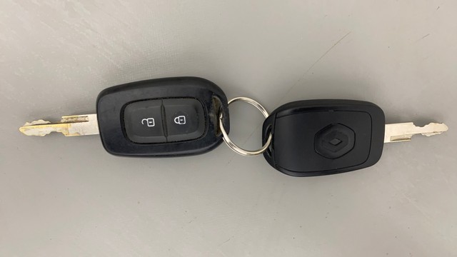 Second-hand 2017 Renault KWID RXT for sale in Bangalore-21