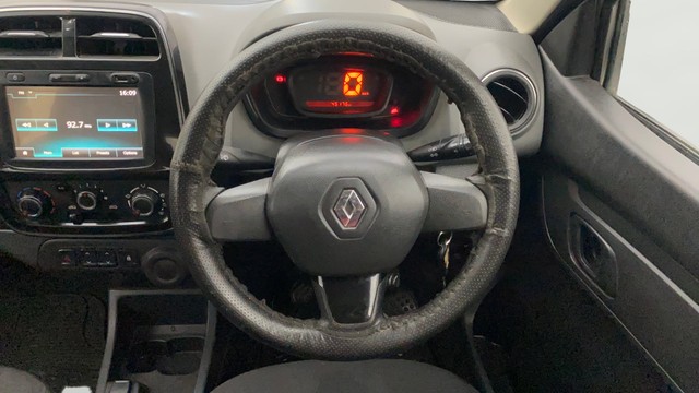 Second-hand 2017 Renault KWID RXT for sale in Bangalore-12