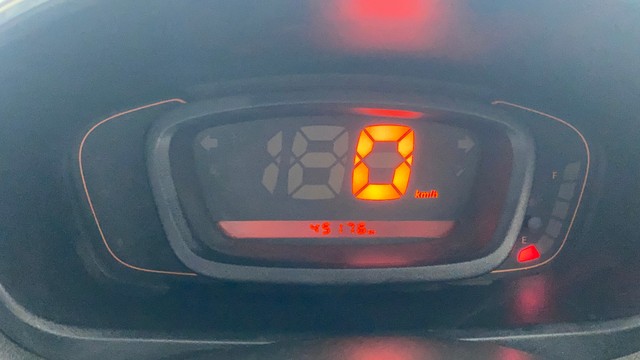 Second-hand 2017 Renault KWID RXT for sale in Bangalore-11