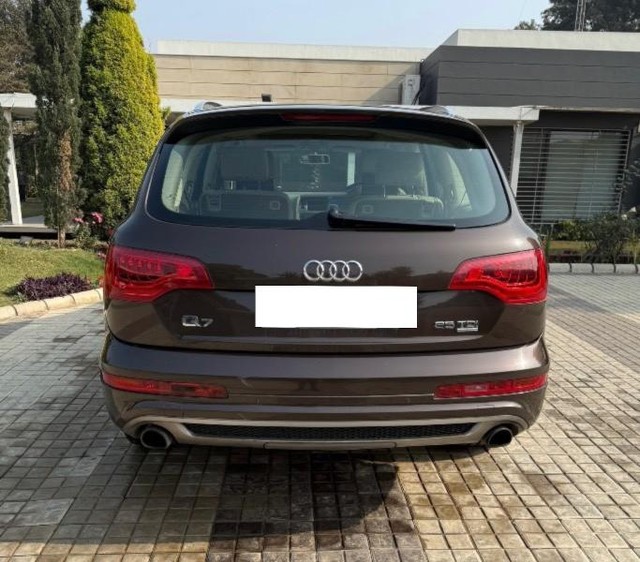 Second-hand 2015 Audi Q7 35 TDI Quattro Premium for sale in Ludhiana-1