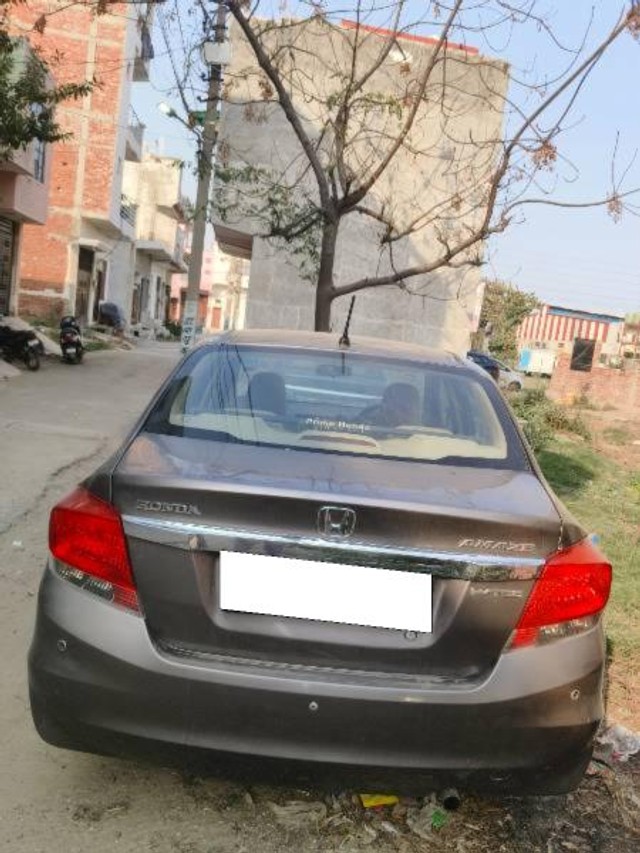 Honda Amaze S i-Vtech Second-hand 2013 Honda Amaze S i-Vtech for sale in Meerut-1