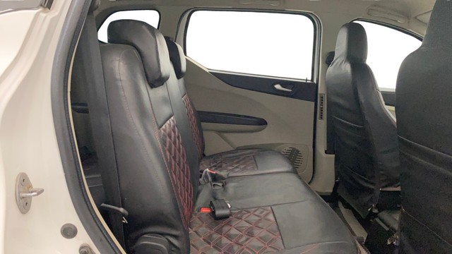 Second-hand 2022 Renault Triber RXZ BSVI for sale in Lucknow-16