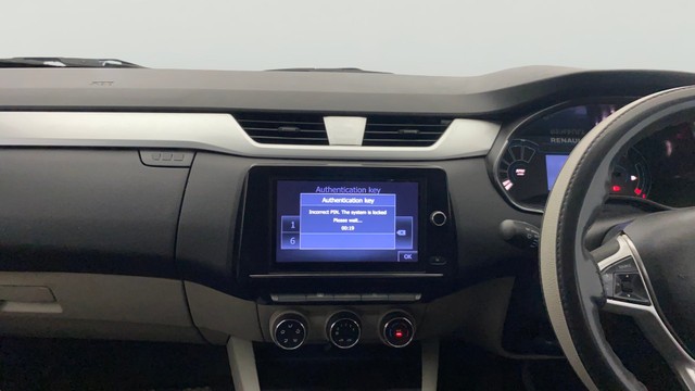 Second-hand 2022 Renault Triber RXZ BSVI for sale in Lucknow-22