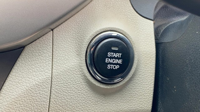 Second-hand 2020 Mahindra XUV300 W8 BSVI for sale in Patna-23