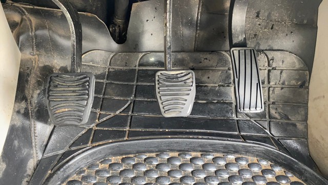 Second-hand 2020 Mahindra XUV300 W8 BSVI for sale in Patna-14