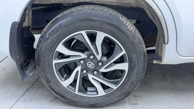 Second-hand 2022 Toyota Innova Crysta 2.7 VX 7 STR for sale in Hyderabad-18