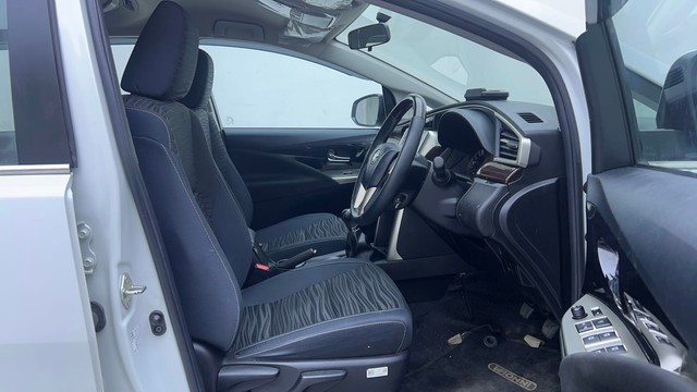 Second-hand 2022 Toyota Innova Crysta 2.7 VX 7 STR for sale in Hyderabad-15