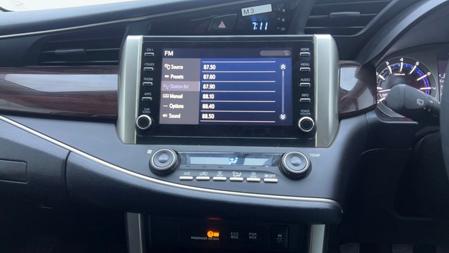 Second-hand 2022 Toyota Innova Crysta 2.7 VX 7 STR for sale in Hyderabad-31