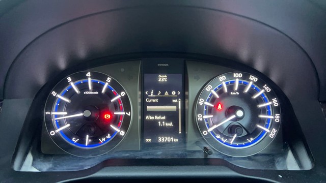 Second-hand 2022 Toyota Innova Crysta 2.7 VX 7 STR for sale in Hyderabad-13