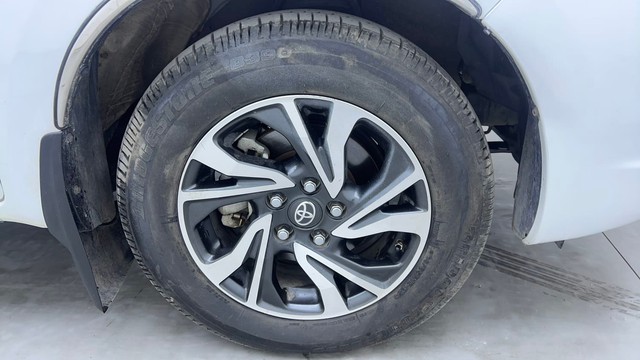 Second-hand 2022 Toyota Innova Crysta 2.7 VX 7 STR for sale in Hyderabad-17